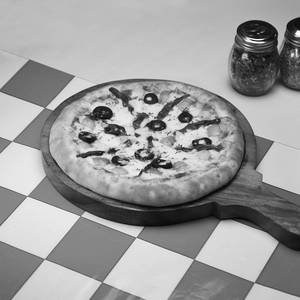 Mediterranean Pizza