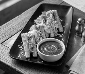 Tawa Paneer Toast (4slice)