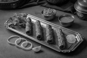 Chicken Seekh Kebab (4 Pieces)
