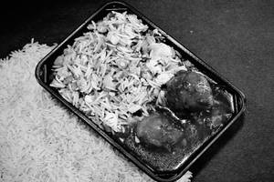 Veg Fried Rice With Manchurian Gravy Box