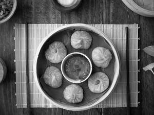 Veg Fried Momos [6 Pieces]