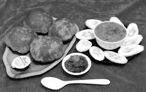 Aloo Poori(Plate) (Breakfast Spcl)