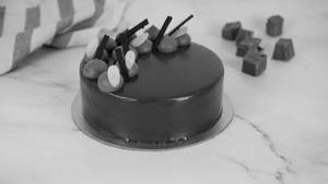 Soft Truffle Cake{ 1kg }