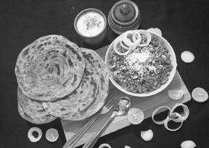 Spl. paneer bhurji with lachha paratha