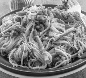 Egg chicken noodles