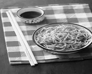 Schezwan Veg Noodles
