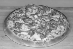 Butter Chicken Pizza
