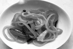 Pickled Onion 100 Gms