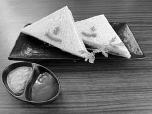 Egg & Cheese Sandwich (1 Pc)