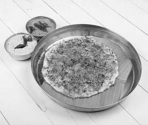 Onion Podi Uttappam