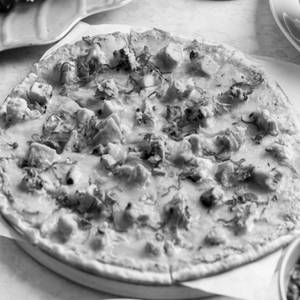 Smoky Malai Chicken Pizza