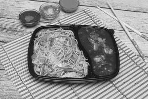 Chicken Manchurian Gravy With Veg Hakka Noodles