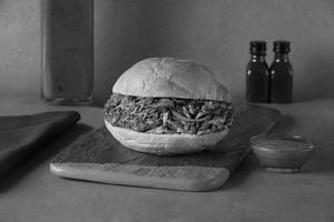 Pulled Chicken & Cheese Burger