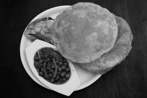 Chole Bhatoore