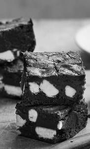 Fudge brownie