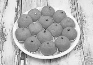 Motichoor Desi Ghee Ladoo 