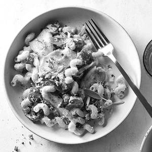 Chicken & Mushroom Pasta (white Sauce)