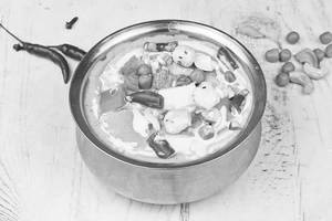 Navratan Korma (mughlai Gravy)