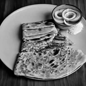 Mixed veg paratha