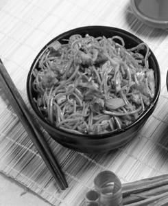 Chicken Schezwan Noodles (1000 Ml)