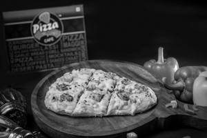 Paneer Makhani Pizza