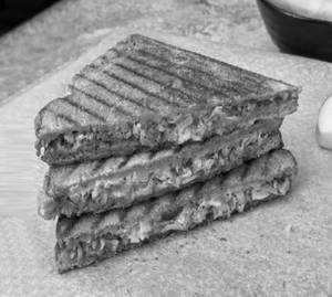 Paneer Makhani Sandwich