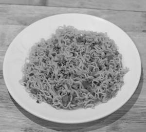 Veg fried maggi