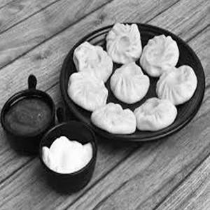 Veg Steam Momos (8 Pcs)