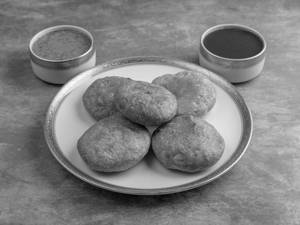 Mattar Kachori