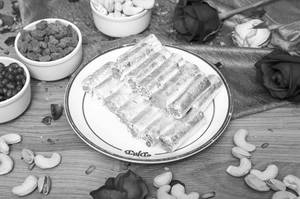 Kaju Pista Roll