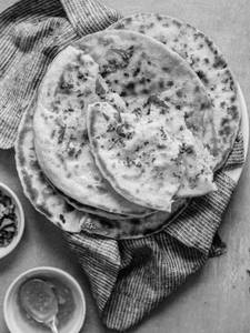 Cheese Chilly Naan