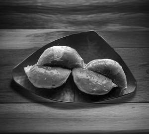 Bread butter kulhad chai