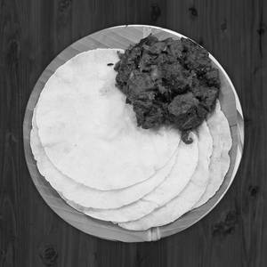 Pathiri With Beef Ularthiyathu (5 Nos. Pathiri) Serves One