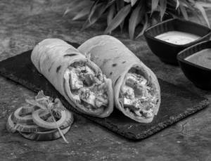 Paneer tikka roll