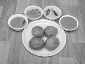 Mysore Baji  (4pc)(Served with Chutney, sambar)