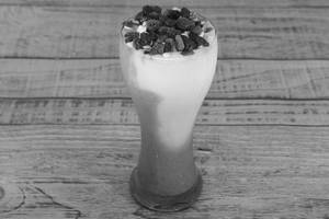 Cranberry Lassi