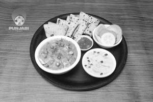 Matar Paneer With Roti