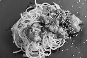 Schezwan Gobi Noodles Large