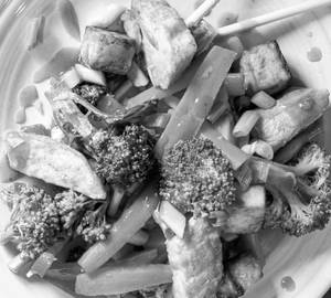 Chicken Breast 100G Stir Fry With Vegetables
