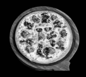 Cheese chicken pizza                                                   