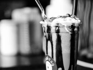 Cadbury Gems Shake (500 Ml)