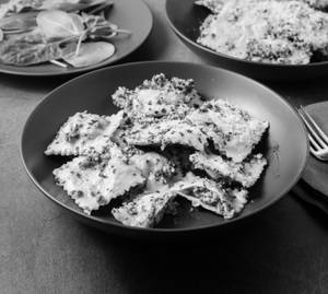 Spinach And Ricotta Ravioli                                 
