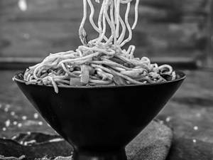 Veg Schezwan Noodles