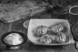 Paneer Tikka Steamed Momos[5 Pieces]