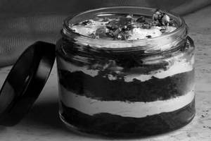 B2c Ferro Rocher Jar Cake