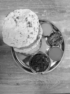 Shimpli Thali