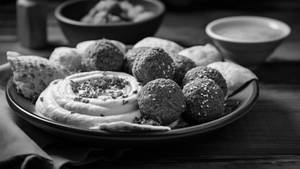Hummus Falafel (3pcs)