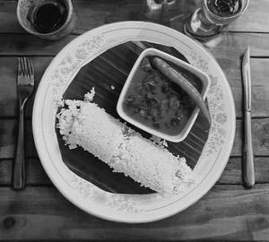 Puttu With Kadala Curry