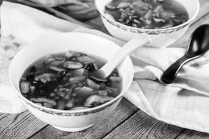 Veg Mushroom Clear Soup (half)