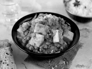 Matar Paneer